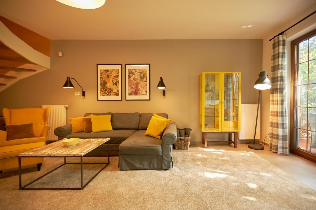 Seayou Yellow House Villa Rogowo  Exterior photo