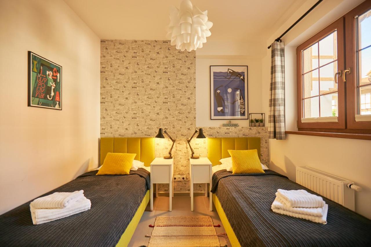 Seayou Yellow House Villa Rogowo  Exterior photo